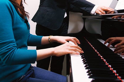 島村楽器ではピアノ教室も開講しております。
