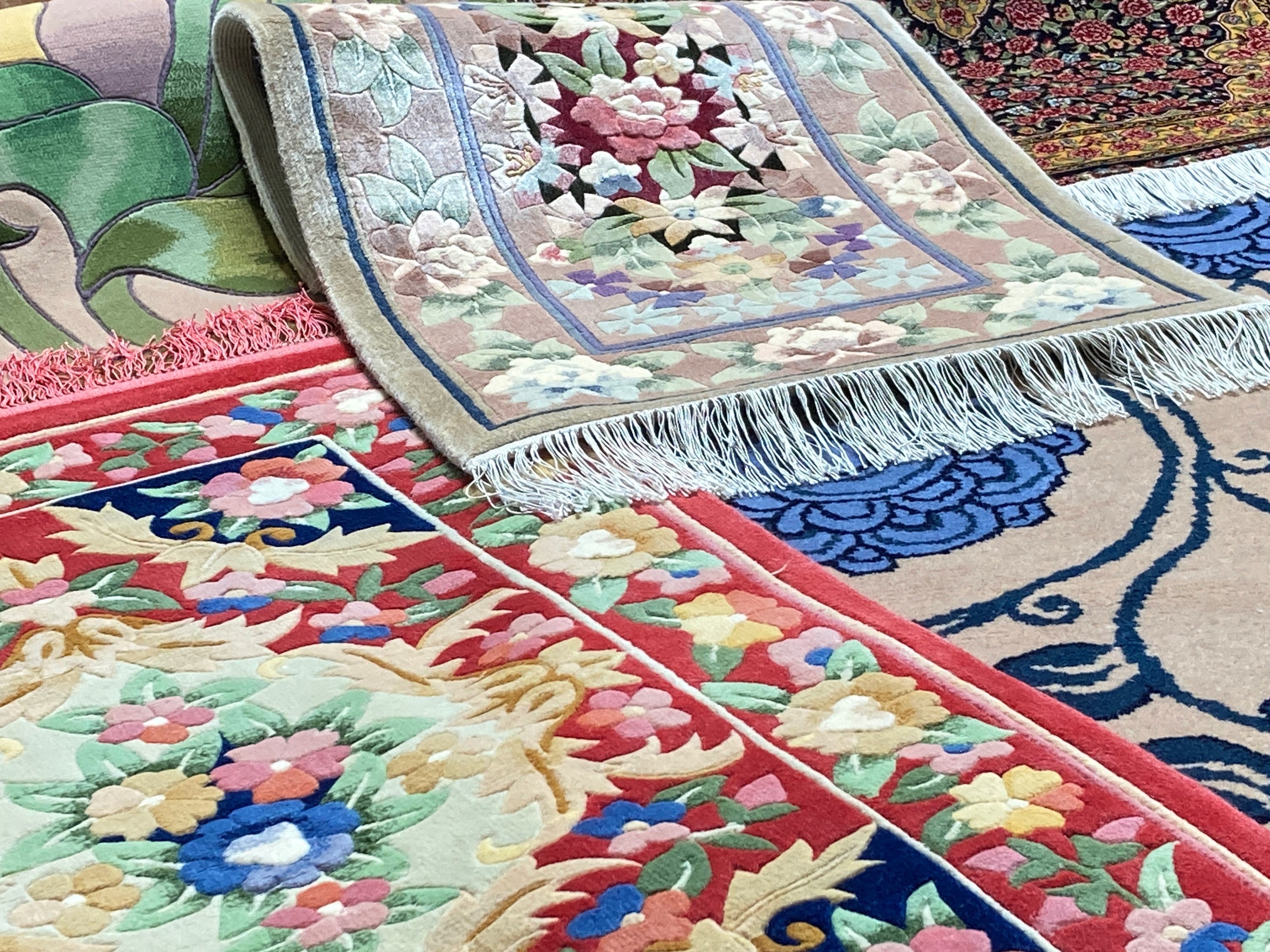 ロングセラー絨毯として根強い人気の「緞通」。