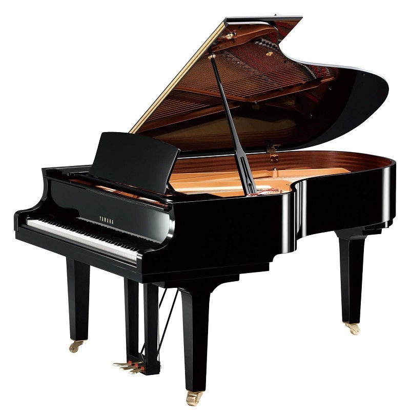 グランドピアノは奥行サイズの違う機種をぜひご試弾ください！