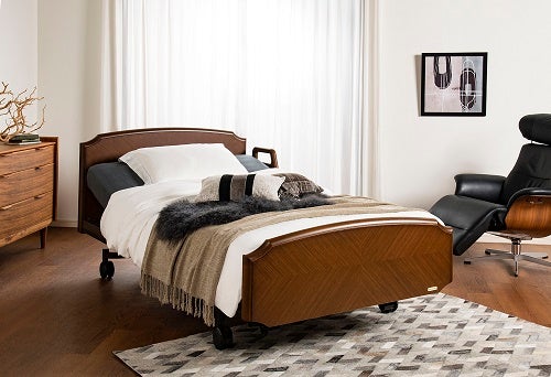 高さも変えられるハイスペックの電動ベッドも特別価格で！
