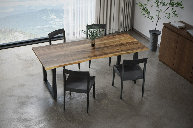 WILDWOOD LIVE EDGE DINING TABLE sap side
ワイルドウッド ライブエッジ ダイニングテーブル サップサイド