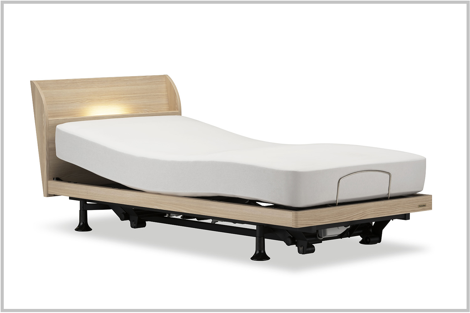 「電動リクライニングベッド」　
機能・価格帯など用途にあわせて多様な　電動リクライニングベッドシリーズ