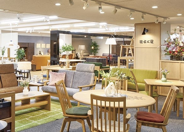 会場内で国産木製家具「浜本工芸」の家具のもご体感いただけます。