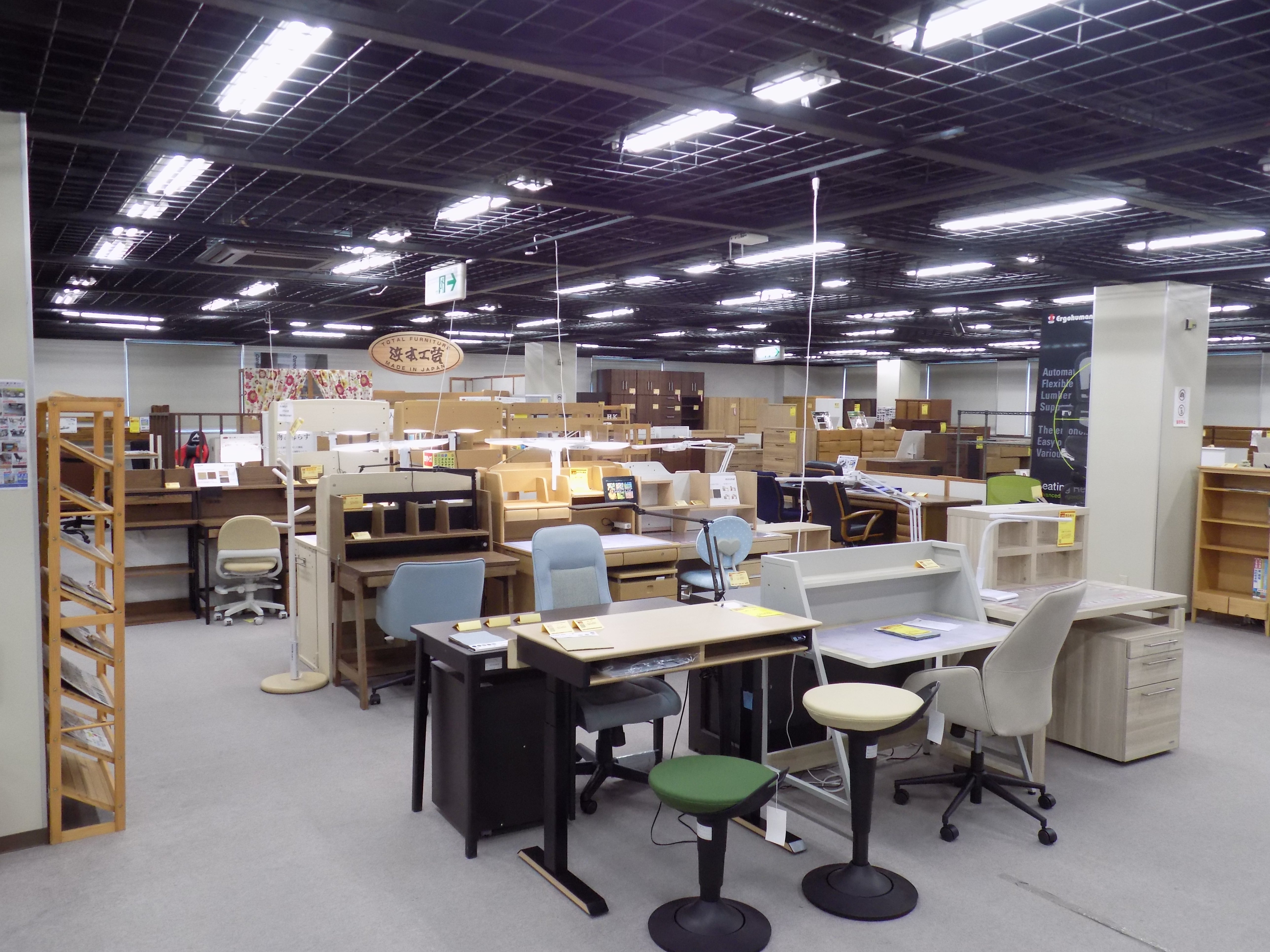 コイズミ学習机/収納家具（下駄箱・タンス）