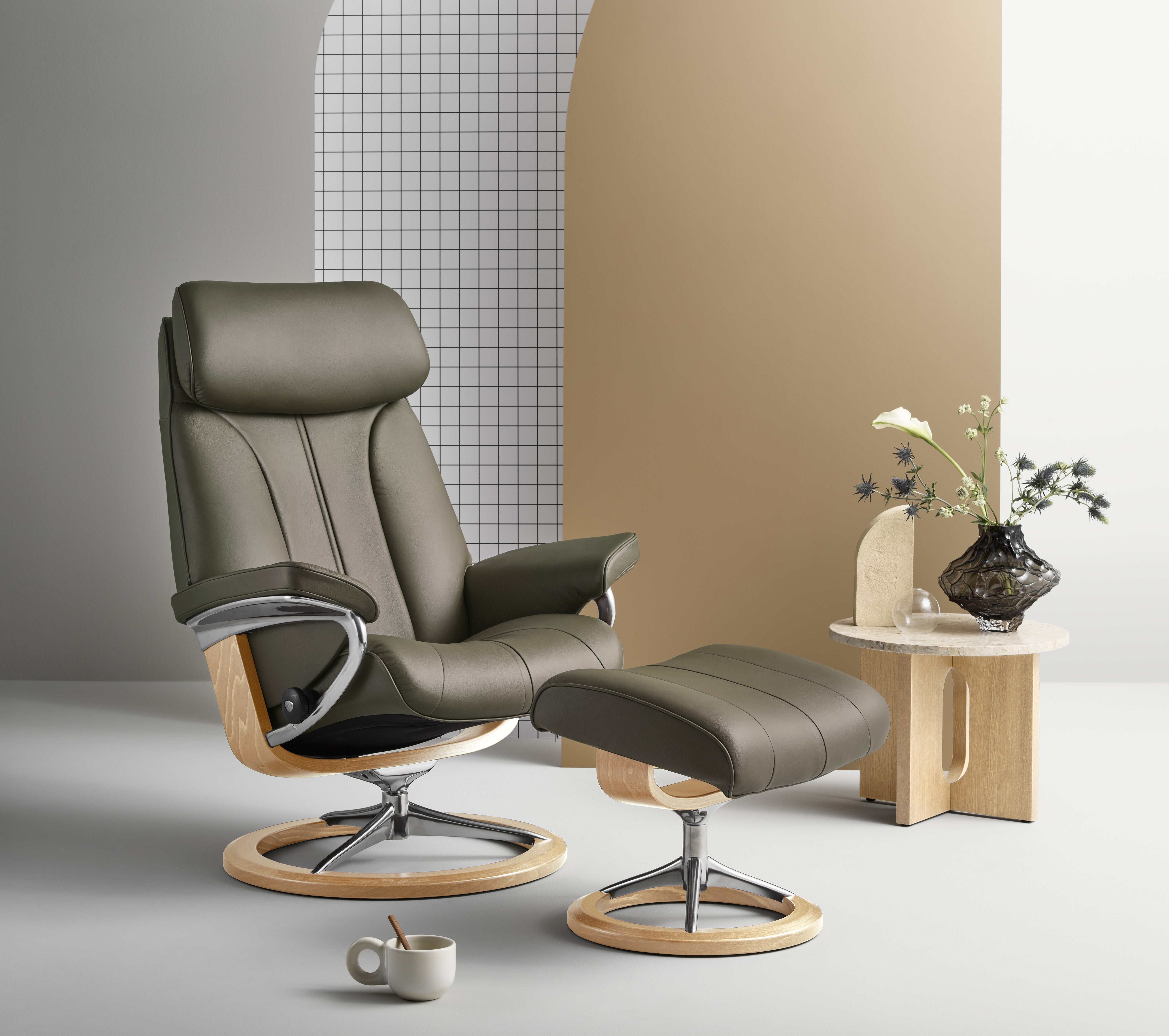 《先行販売》ストレスレス® ポール
