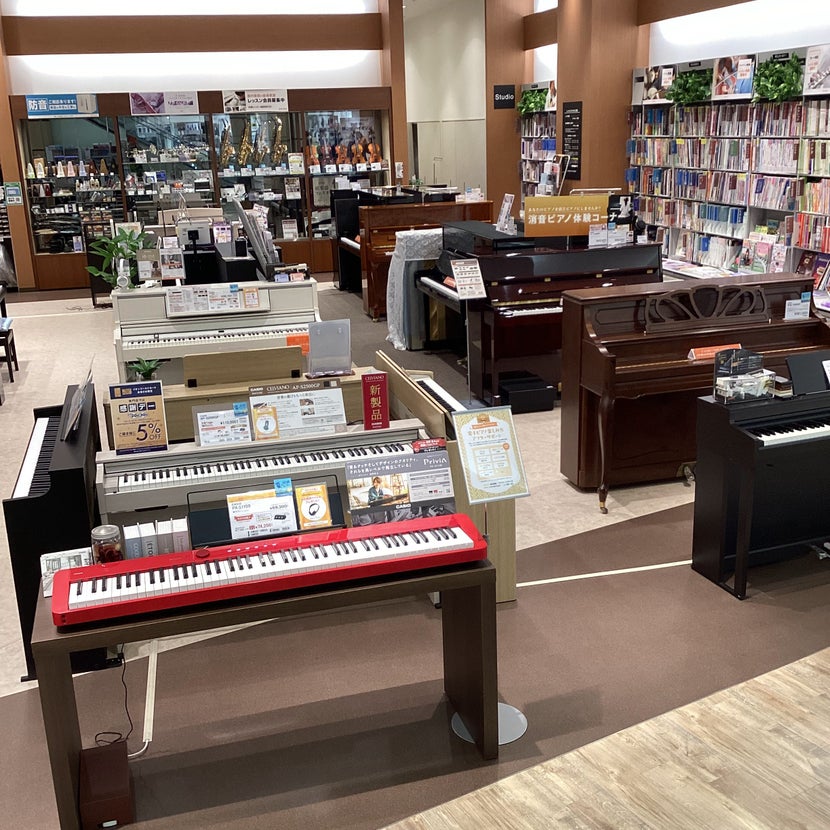 【電子ピアノ】各メーカーごとにプレミアム品をプレゼント！