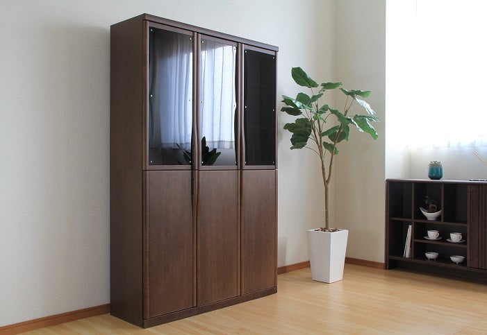 木質感あふれるシンプルデザイン