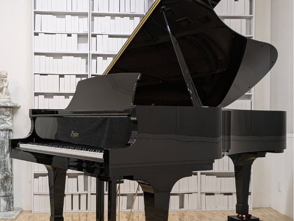 ピアノの王者 スタインウェイ設計の【ボストン】サイズ違いで複数展示中♪