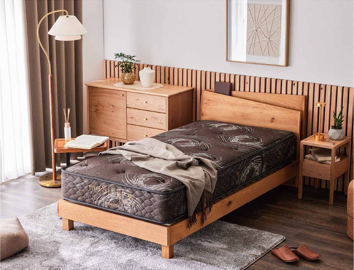 meSLEEP Luxuryマットレス
80周年限定モデルとして復活！