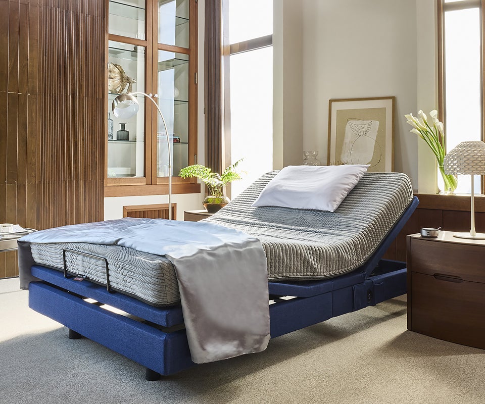 シモンズの大人気リクライニングベッド「シムレスト」