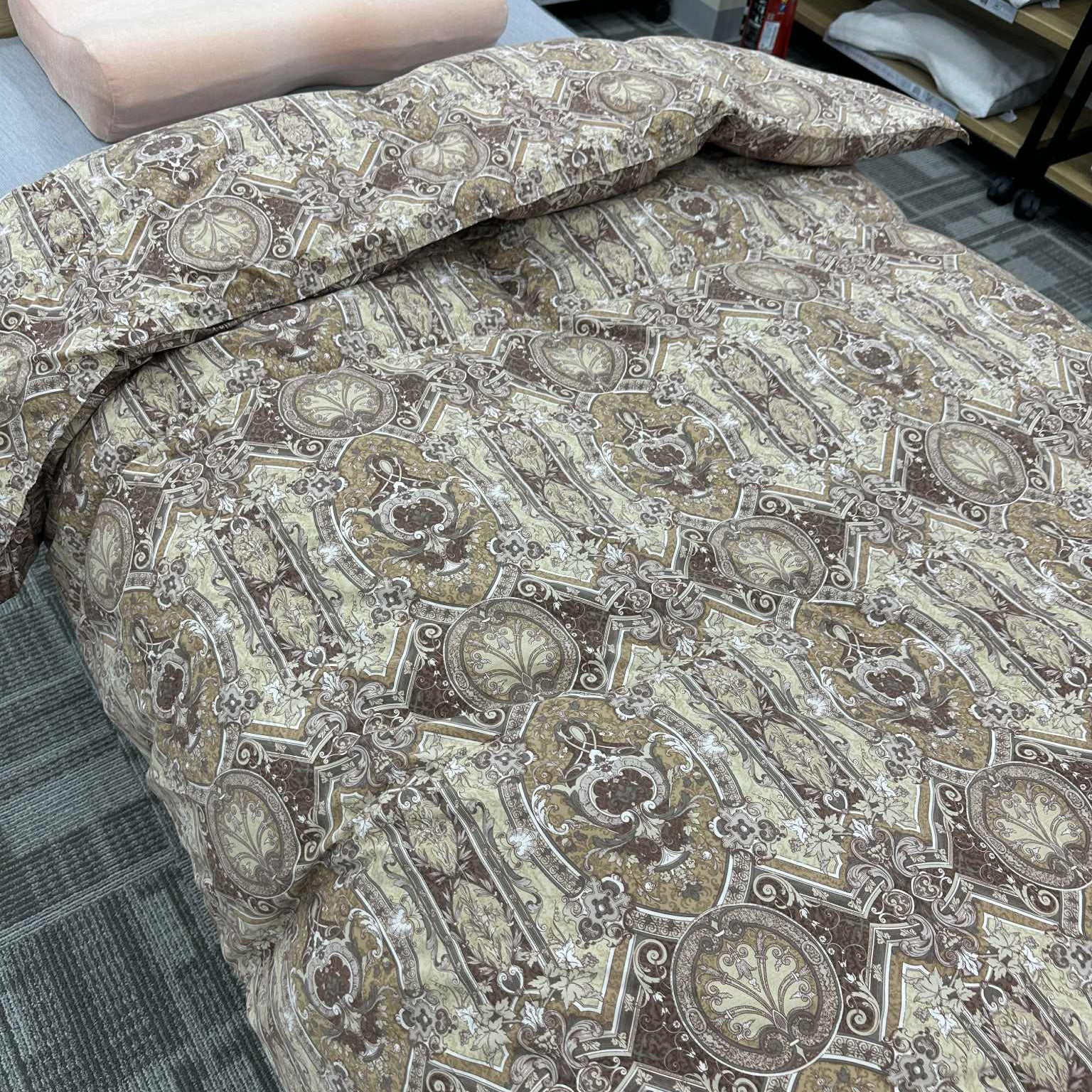 数量限定 安心の日本製
羽毛布団 150x210cm
55,000円(税込)の品が
​​​​​​​30,800円(税込)