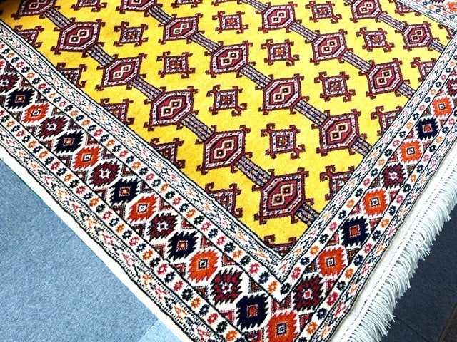 新たな年に新しい物語がある・魅力があるギャッベを特別価格で