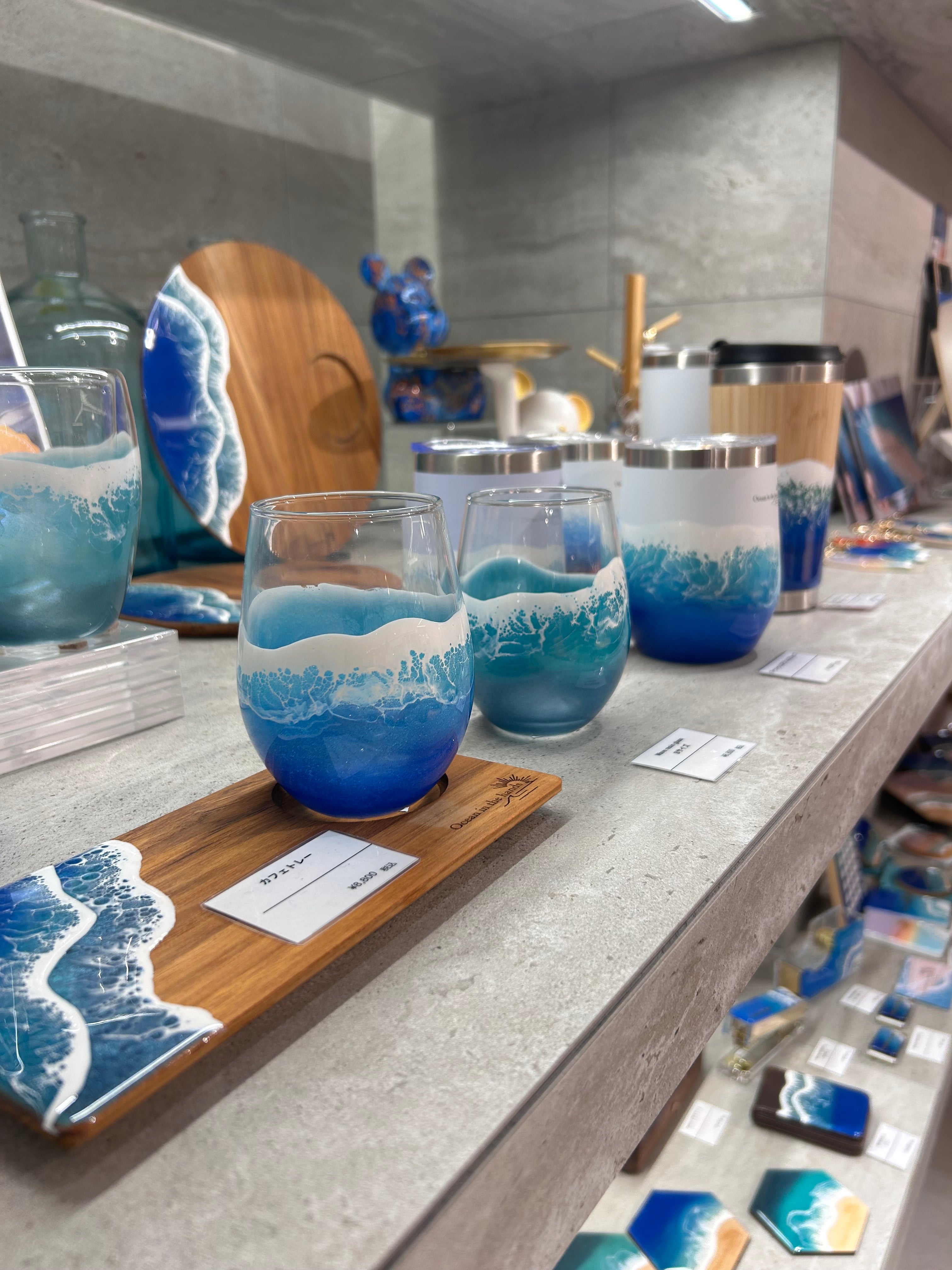 大人気『ocean in the hands』や
ダイニングリバーテーブルまで