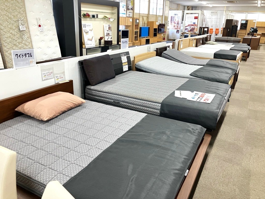 アウトレット専用モデルもあります。体感してみませんか？カリモクのベッド。