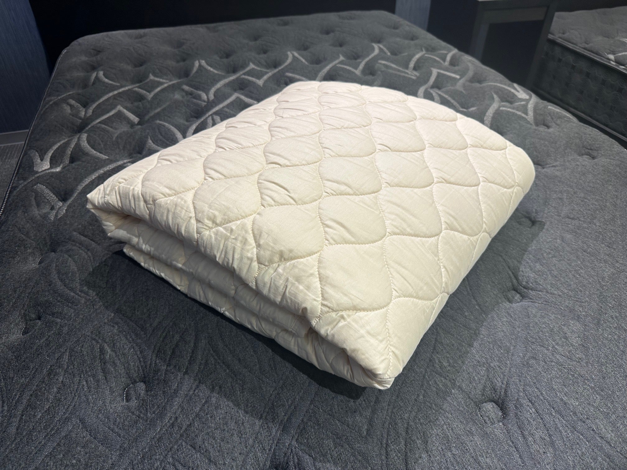 マットレスご購入でウールパッドプレゼント‼