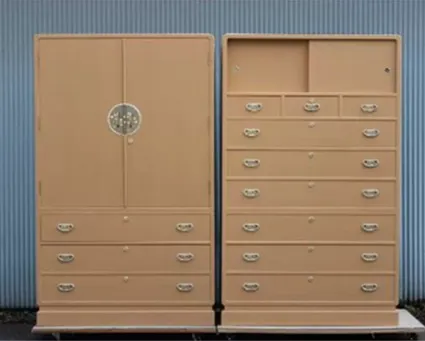 家具のカネトクが扱う桐箪笥